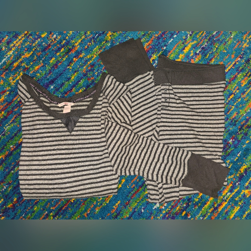 Victoria Secret long john pajamas gray colors‎ size LG great condition.